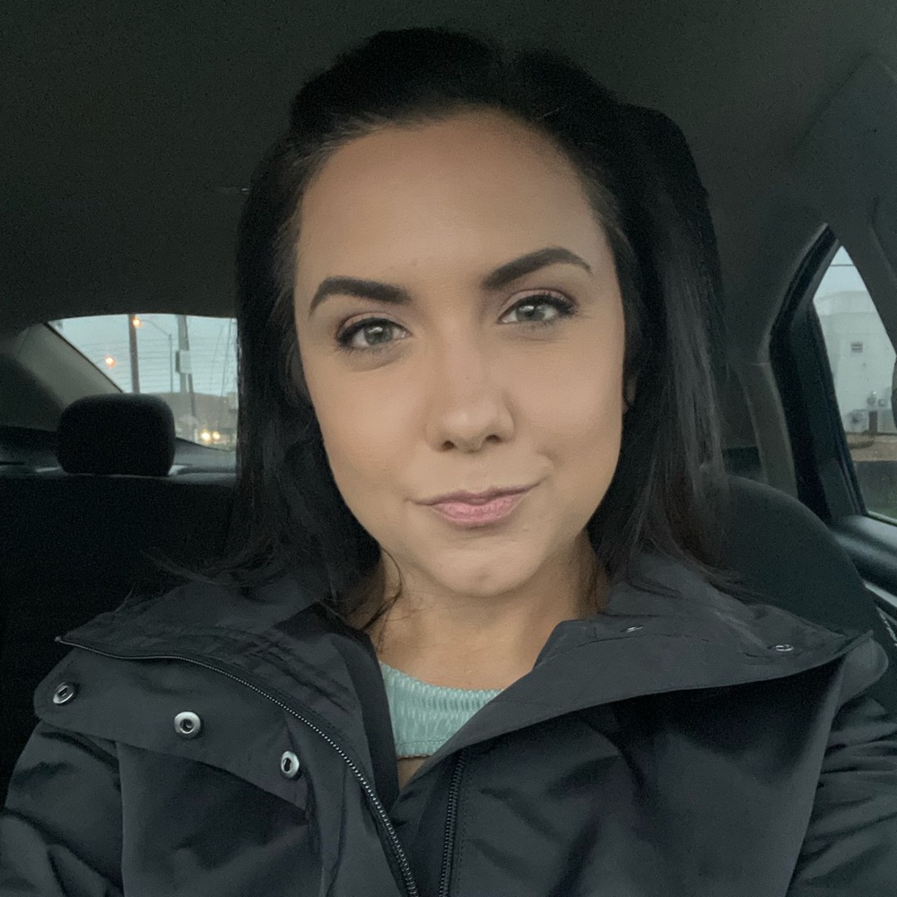 Meet your Posher, Lacey